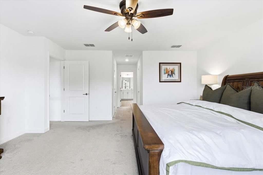 For Sale: $799,000 (5 beds, 4 baths, 3336 Square Feet)