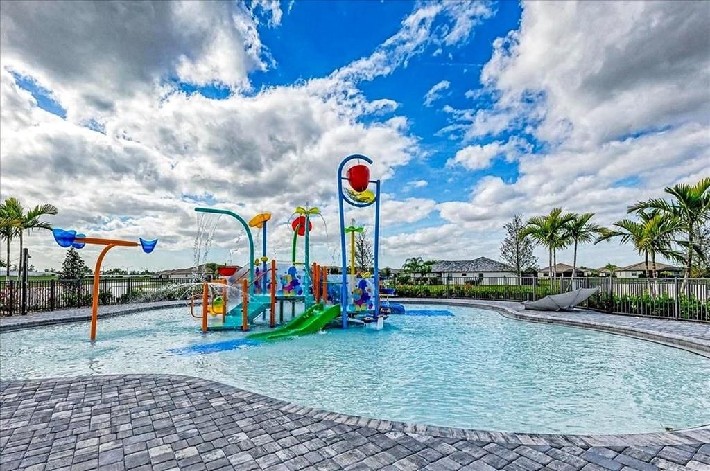 For Sale: $799,000 (5 beds, 4 baths, 3336 Square Feet)