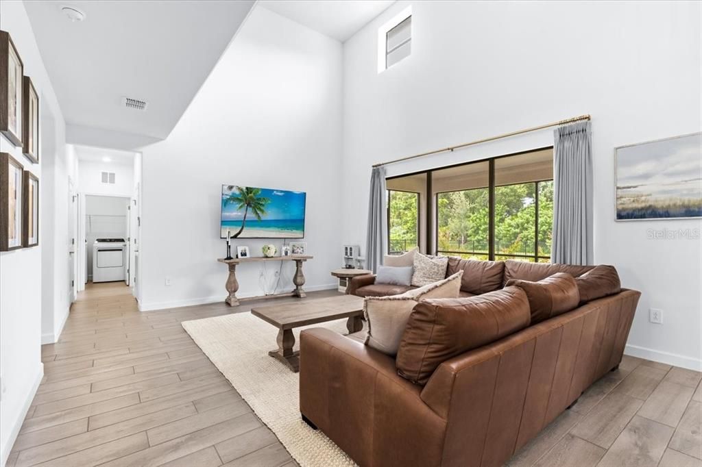 For Sale: $799,000 (5 beds, 4 baths, 3336 Square Feet)