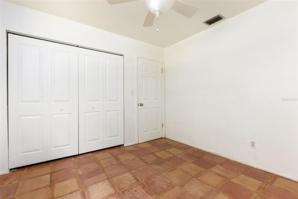 En Venta: $300,000 (3 camas, 2 baños, 1659 Pies cuadrados)