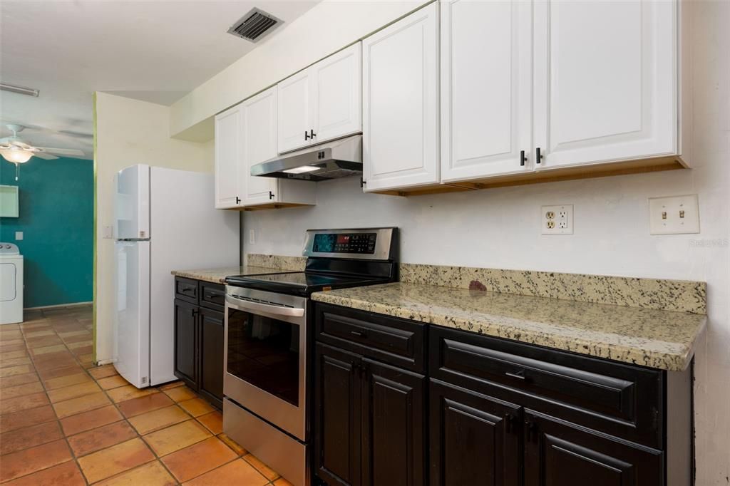 En Venta: $300,000 (3 camas, 2 baños, 1659 Pies cuadrados)