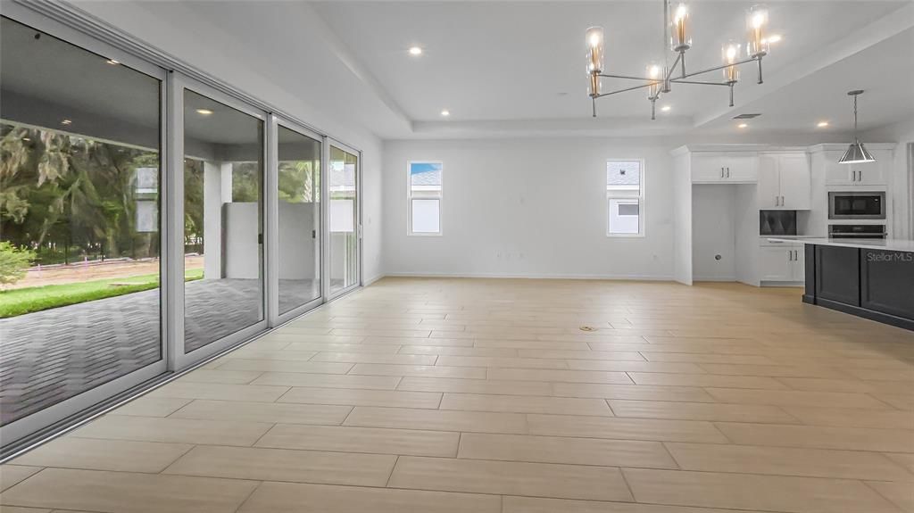 En Venta: $565,990 (3 camas, 3 baños, 2129 Pies cuadrados)