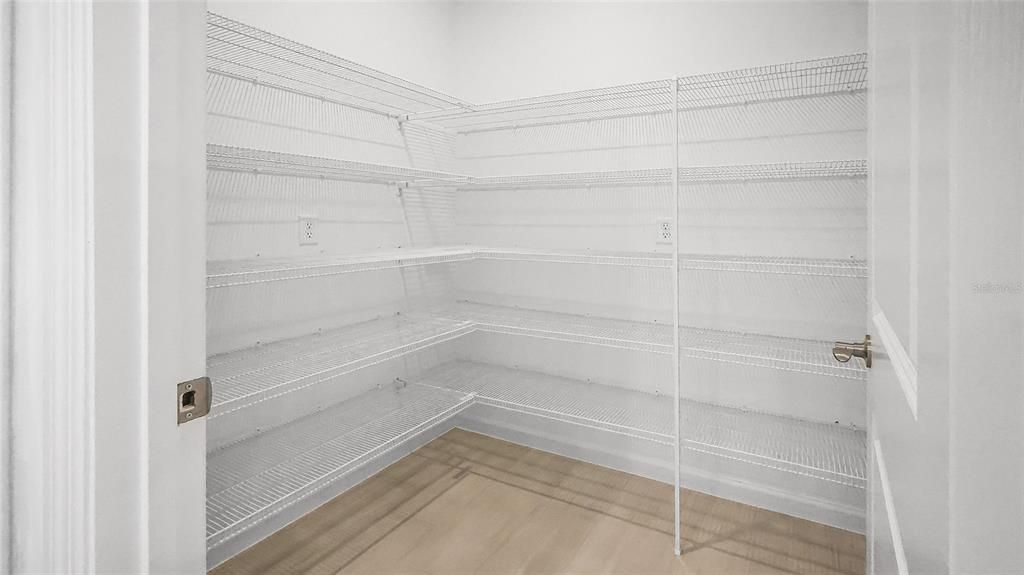 En Venta: $565,990 (3 camas, 3 baños, 2129 Pies cuadrados)