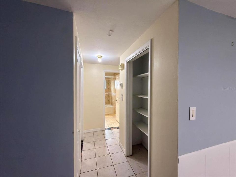 For Sale: $269,000 (3 beds, 2 baths, 1291 Square Feet)