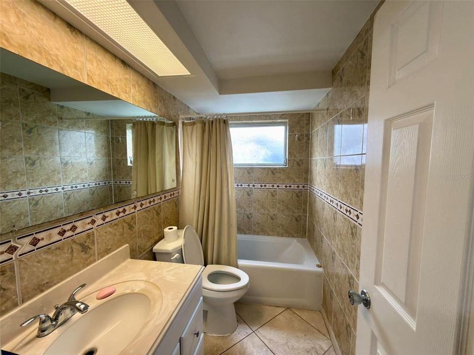 For Sale: $269,000 (3 beds, 2 baths, 1291 Square Feet)
