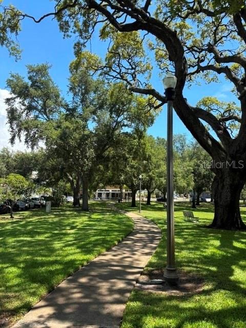 For Sale: $1,499,000 (10 beds, 8 baths, 5834 Square Feet)