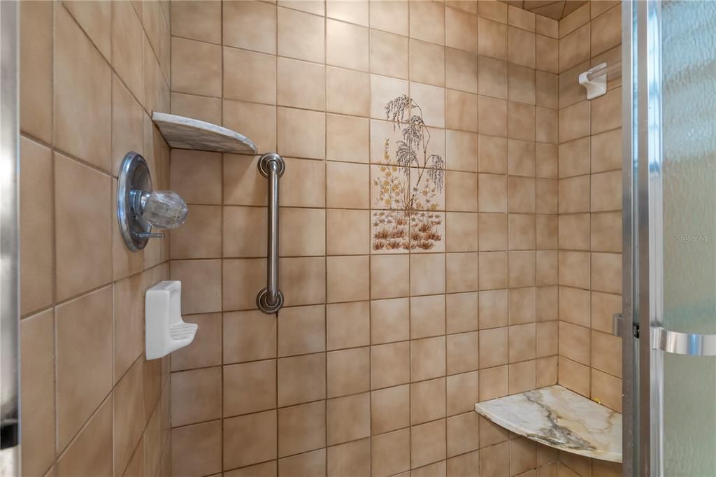 На продажу: $150,000 (2 спален, 2 ванн, 1058 Квадратных фут)