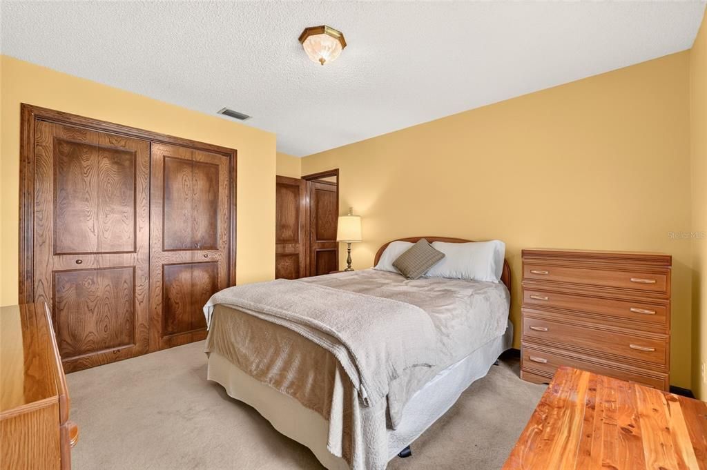 For Sale: $345,000 (4 beds, 3 baths, 2111 Square Feet)