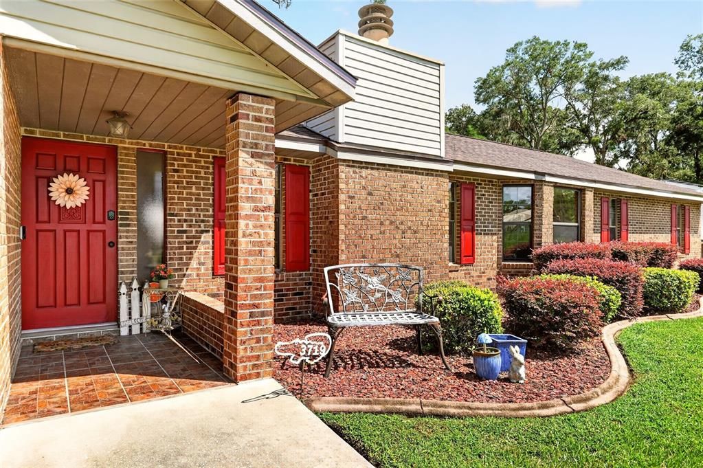For Sale: $345,000 (4 beds, 3 baths, 2111 Square Feet)