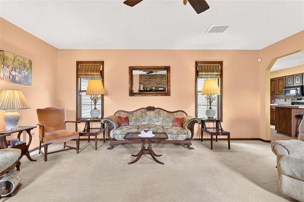 For Sale: $345,000 (4 beds, 3 baths, 2111 Square Feet)