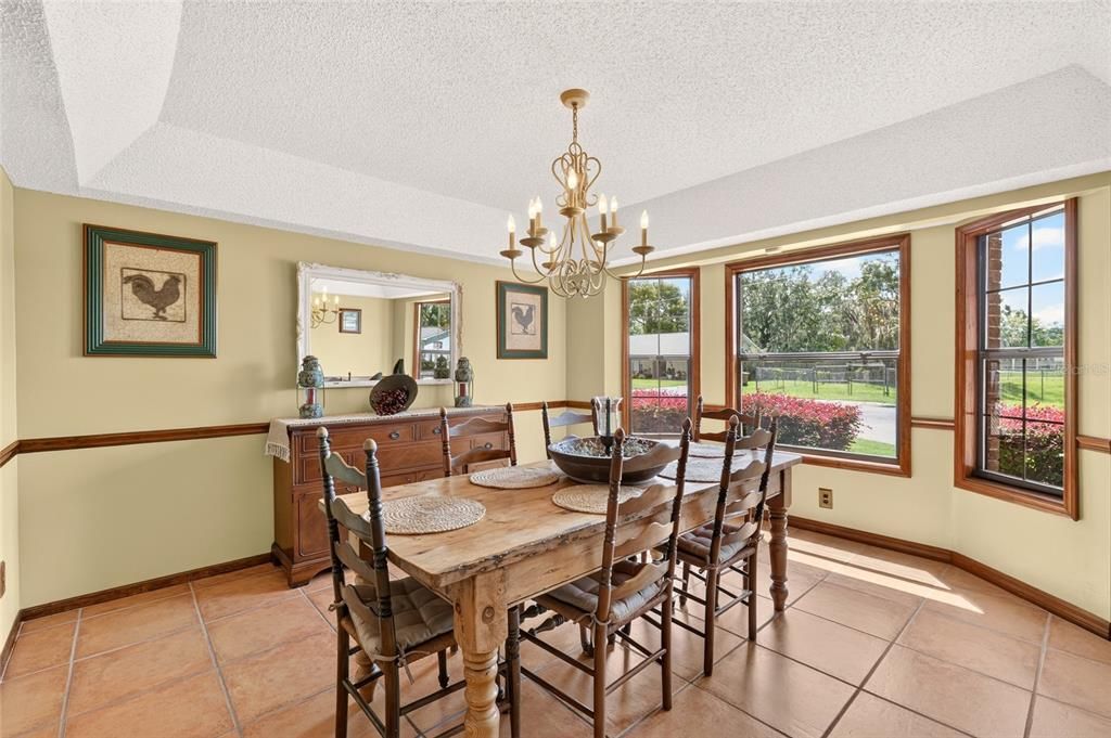 For Sale: $345,000 (4 beds, 3 baths, 2111 Square Feet)