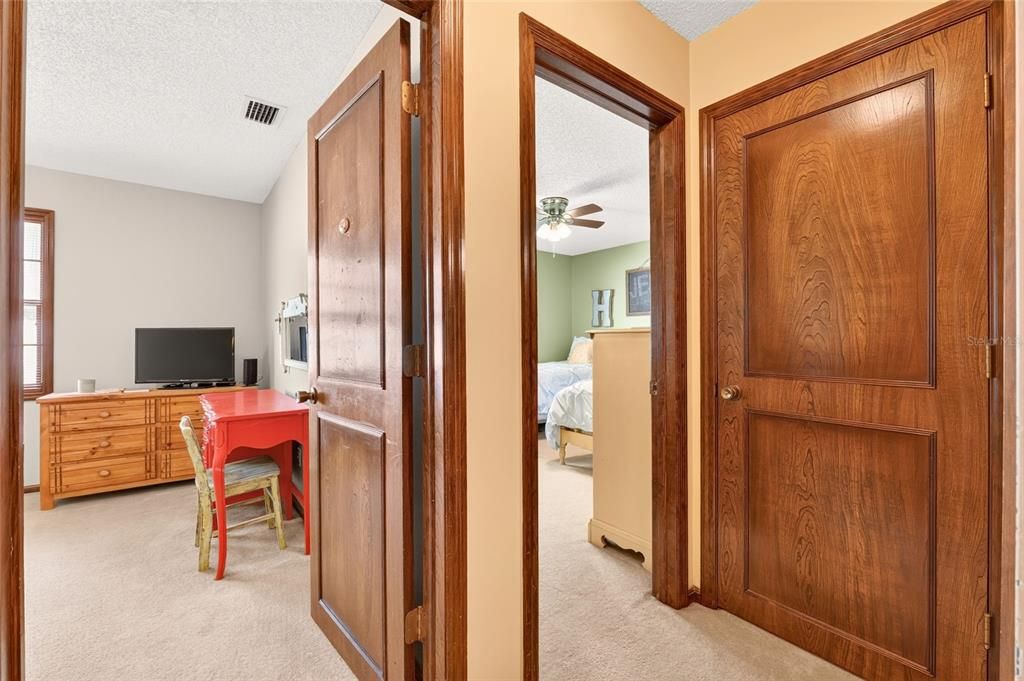 For Sale: $345,000 (4 beds, 3 baths, 2111 Square Feet)