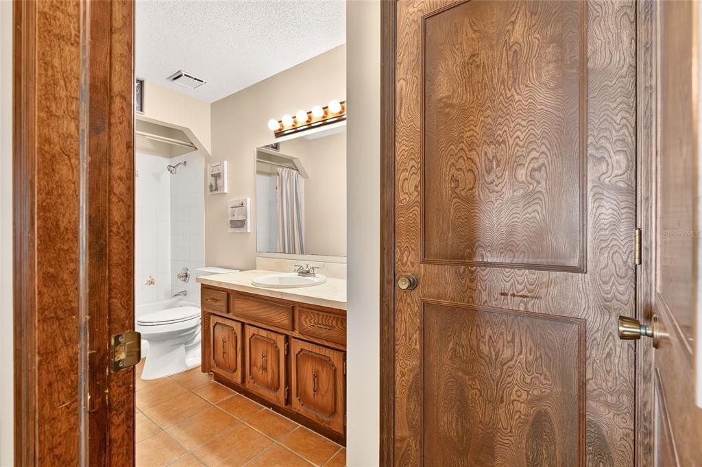 For Sale: $345,000 (4 beds, 3 baths, 2111 Square Feet)