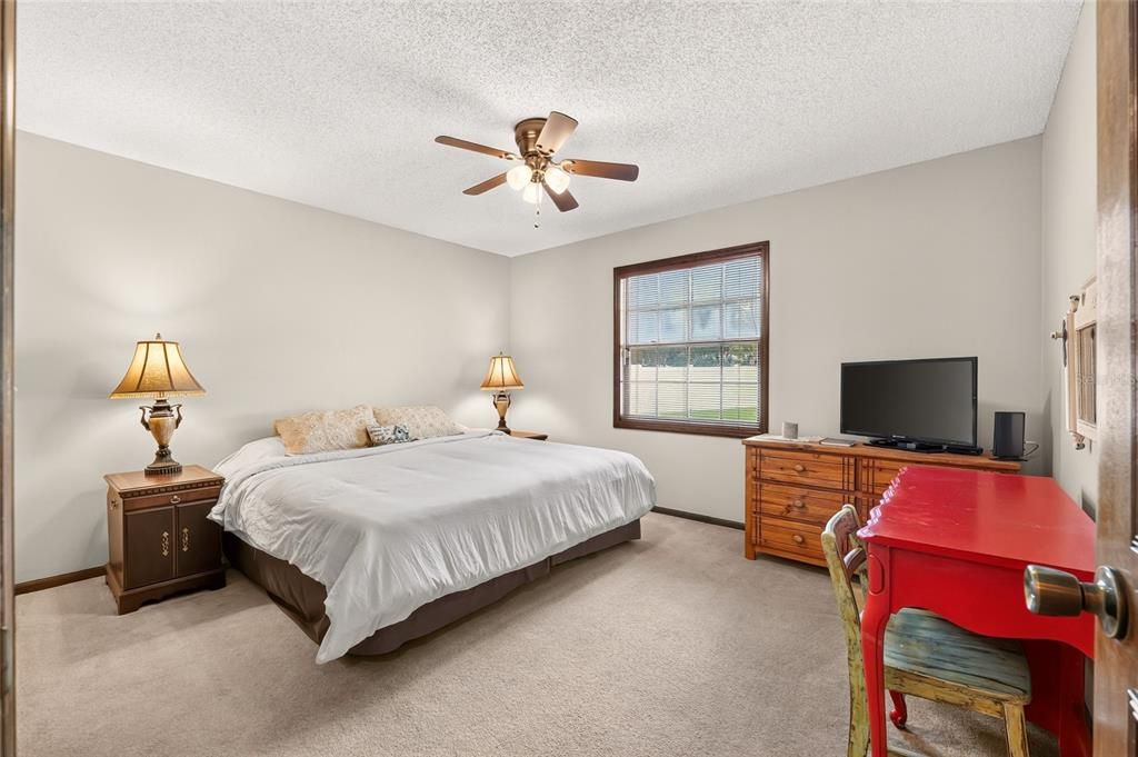 For Sale: $345,000 (4 beds, 3 baths, 2111 Square Feet)