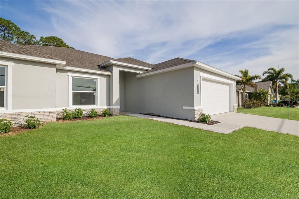 For Sale: $331,900 (3 beds, 2 baths, 1779 Square Feet)