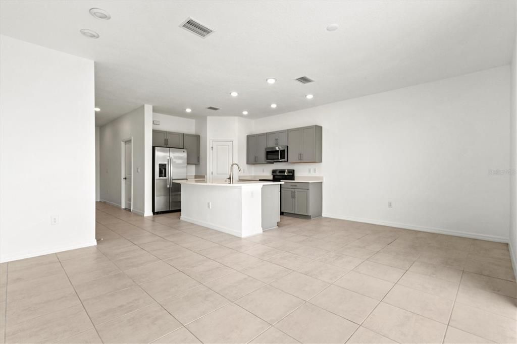 En Venta: $329,900 (3 camas, 2 baños, 1407 Pies cuadrados)