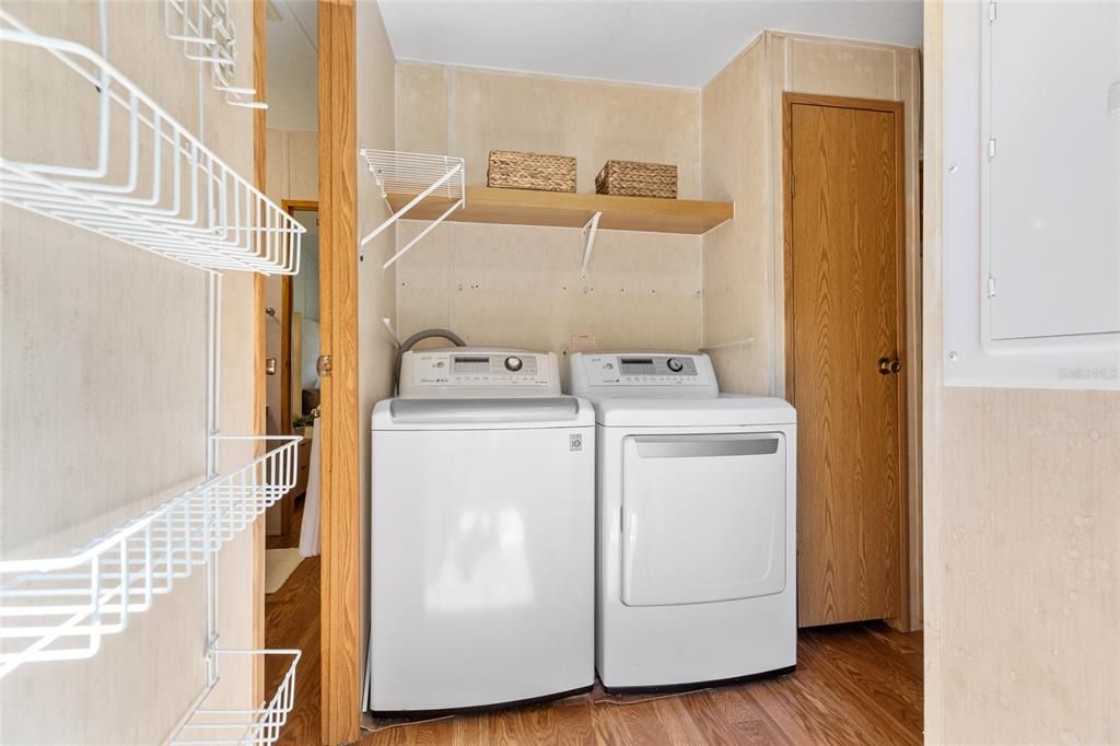 На продажу: $575,000 (5 спален, 4 ванн, 3048 Квадратных фут)