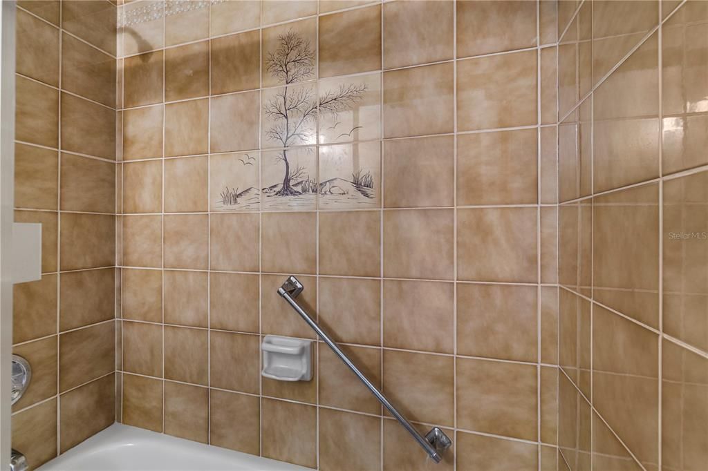 For Sale: $150,000 (2 beds, 2 baths, 1116 Square Feet)