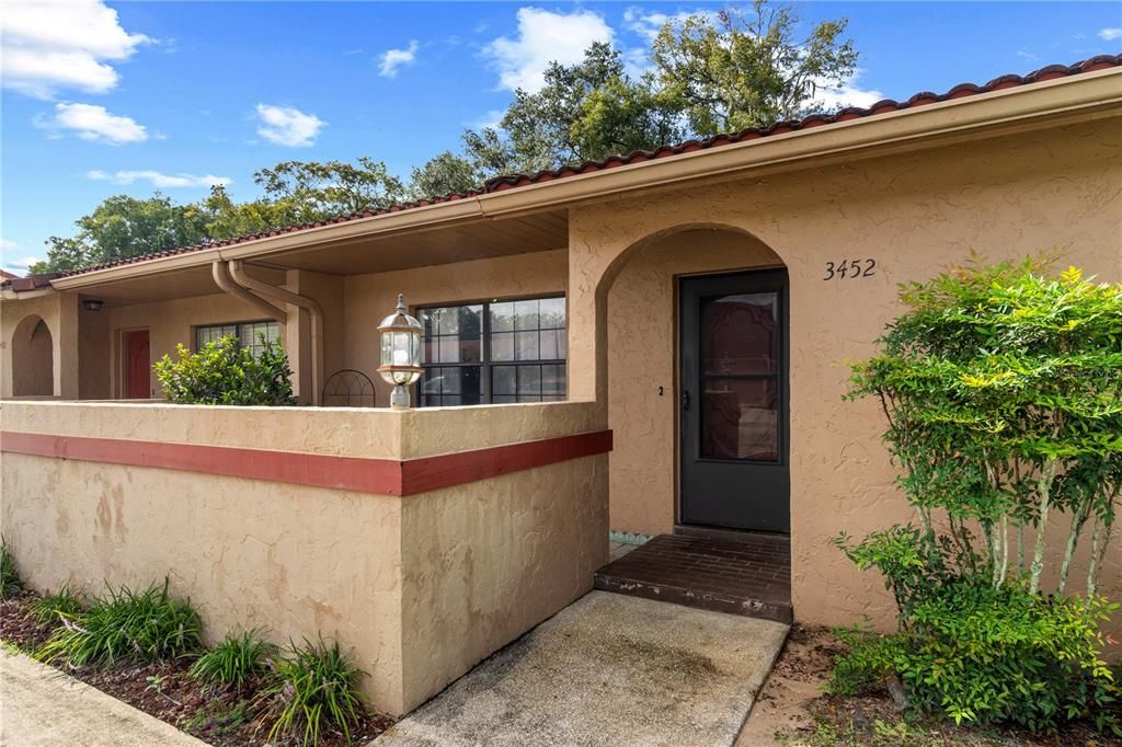 For Sale: $150,000 (2 beds, 2 baths, 1116 Square Feet)