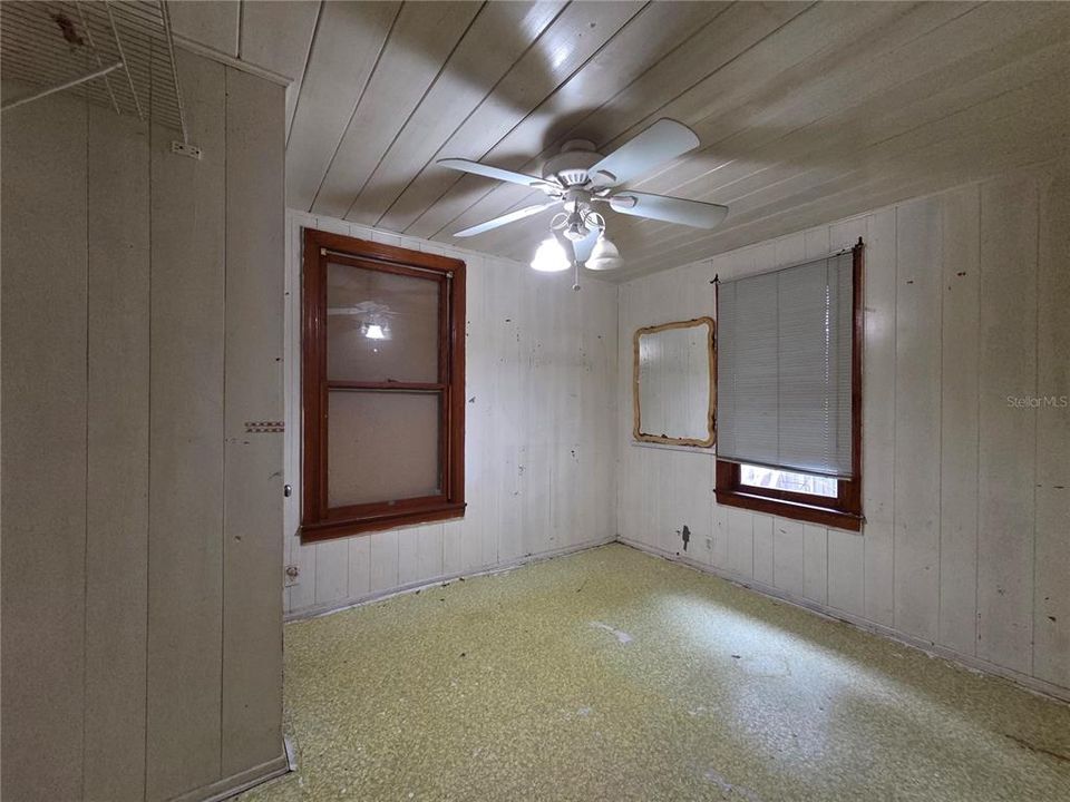 En Venta: $185,000 (3 camas, 2 baños, 1322 Pies cuadrados)