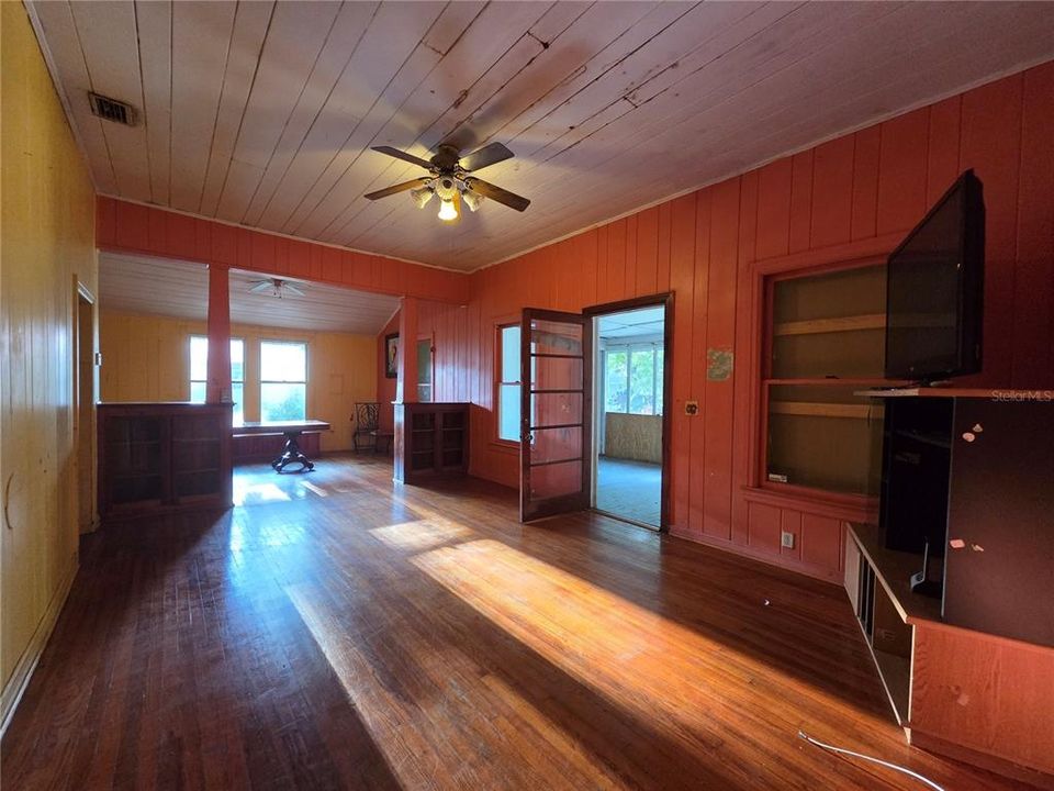 En Venta: $185,000 (3 camas, 2 baños, 1322 Pies cuadrados)