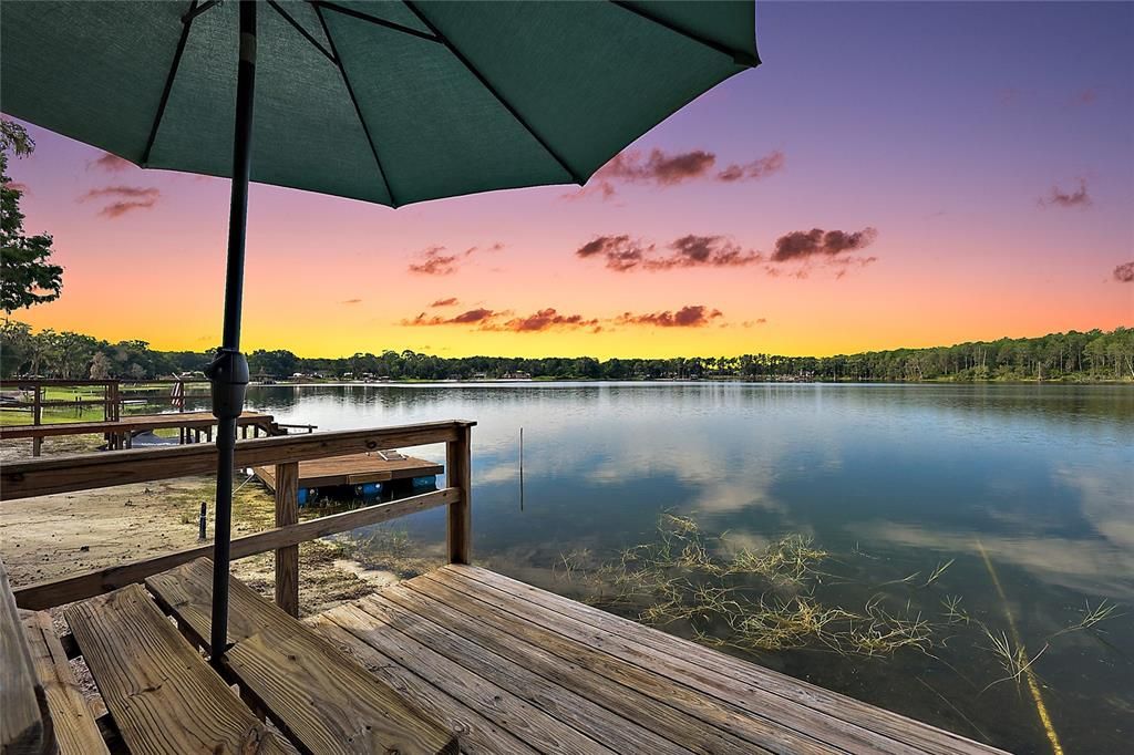 For Sale: $355,000 (2 beds, 2 baths, 1038 Square Feet)