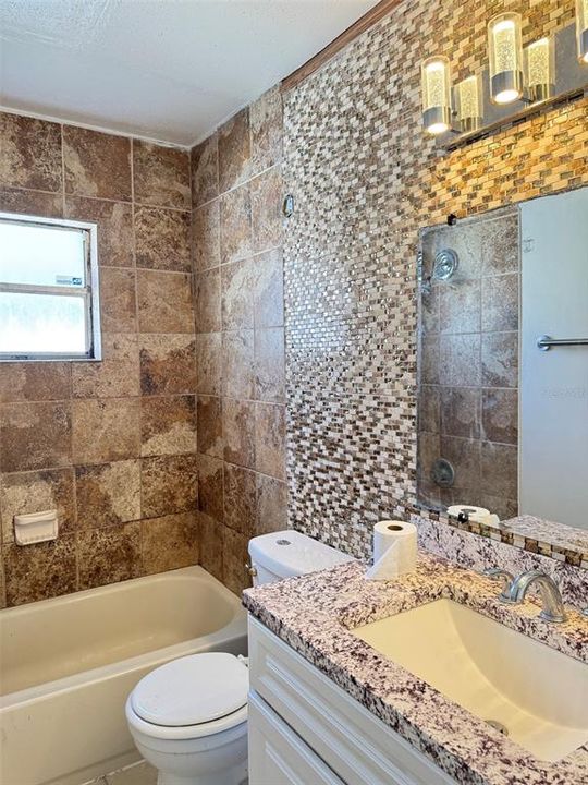 For Rent: $2,450 (3 beds, 2 baths, 1326 Square Feet)