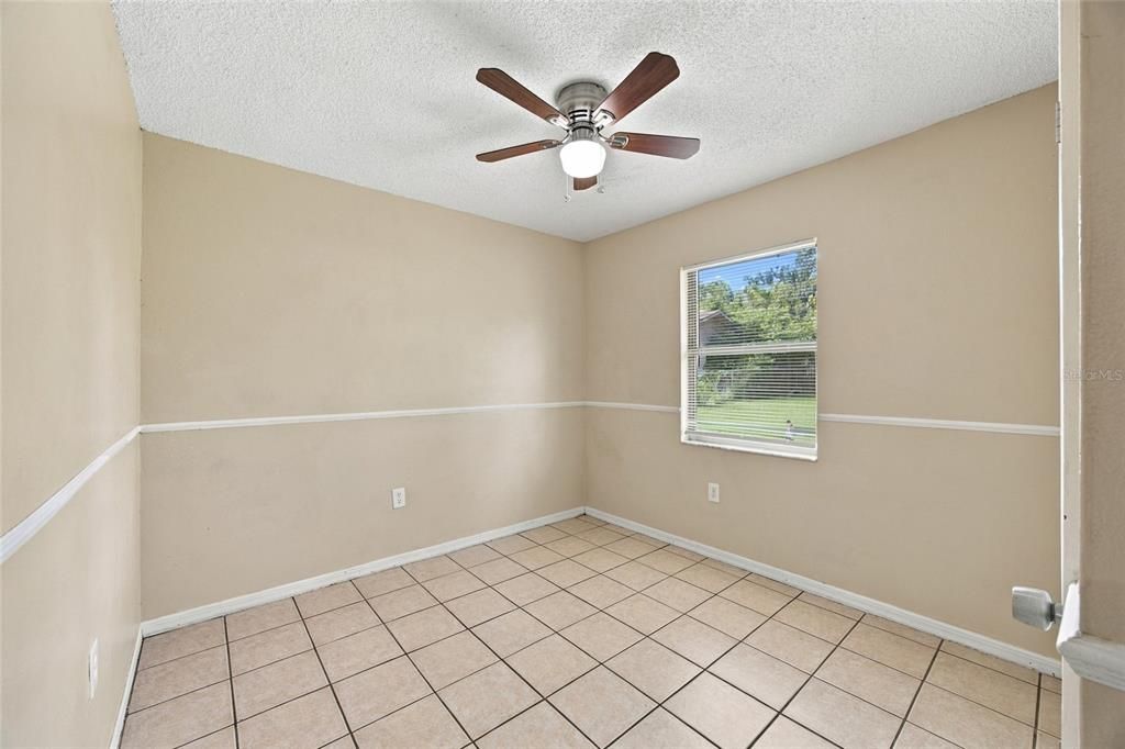 For Sale: $274,900 (3 beds, 2 baths, 1230 Square Feet)