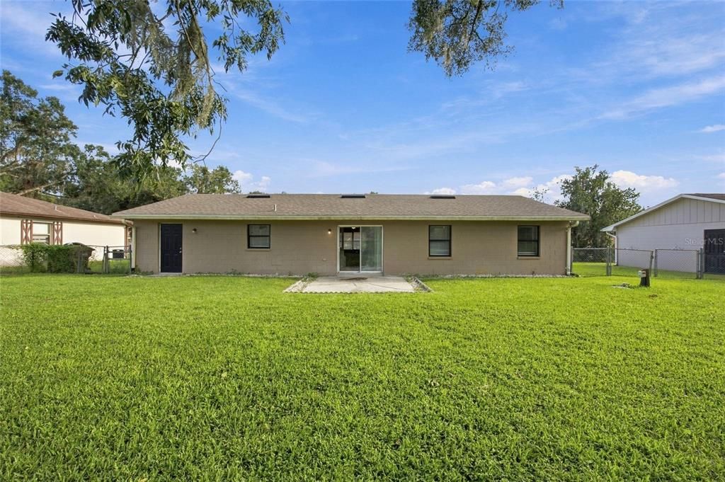 For Sale: $274,900 (3 beds, 2 baths, 1230 Square Feet)
