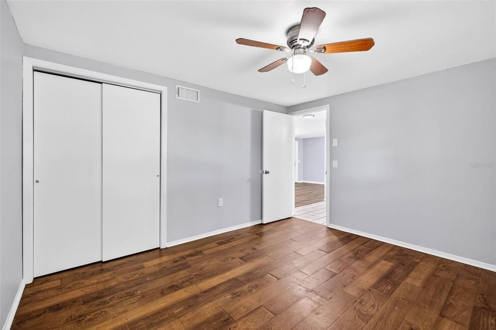 В аренду: $1,395 (3 спален, 1 ванн, 1000 Квадратных фут)