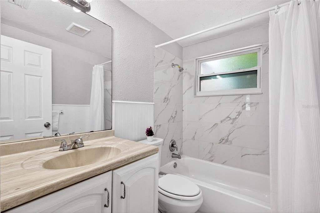В аренду: $1,395 (3 спален, 1 ванн, 1000 Квадратных фут)