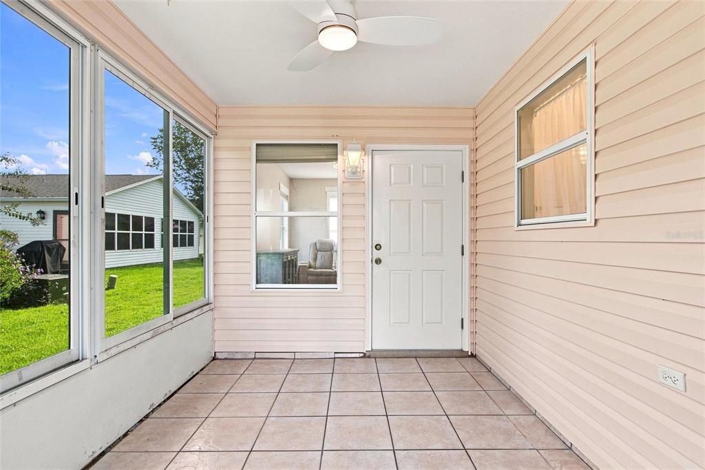 For Sale: $330,000 (2 beds, 2 baths, 1415 Square Feet)