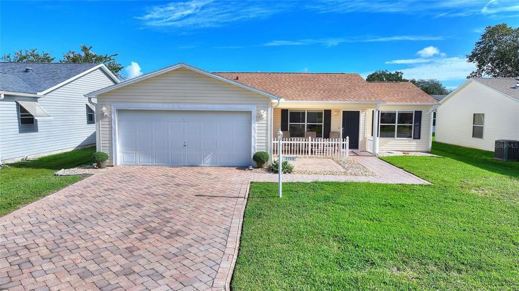 For Sale: $330,000 (2 beds, 2 baths, 1415 Square Feet)
