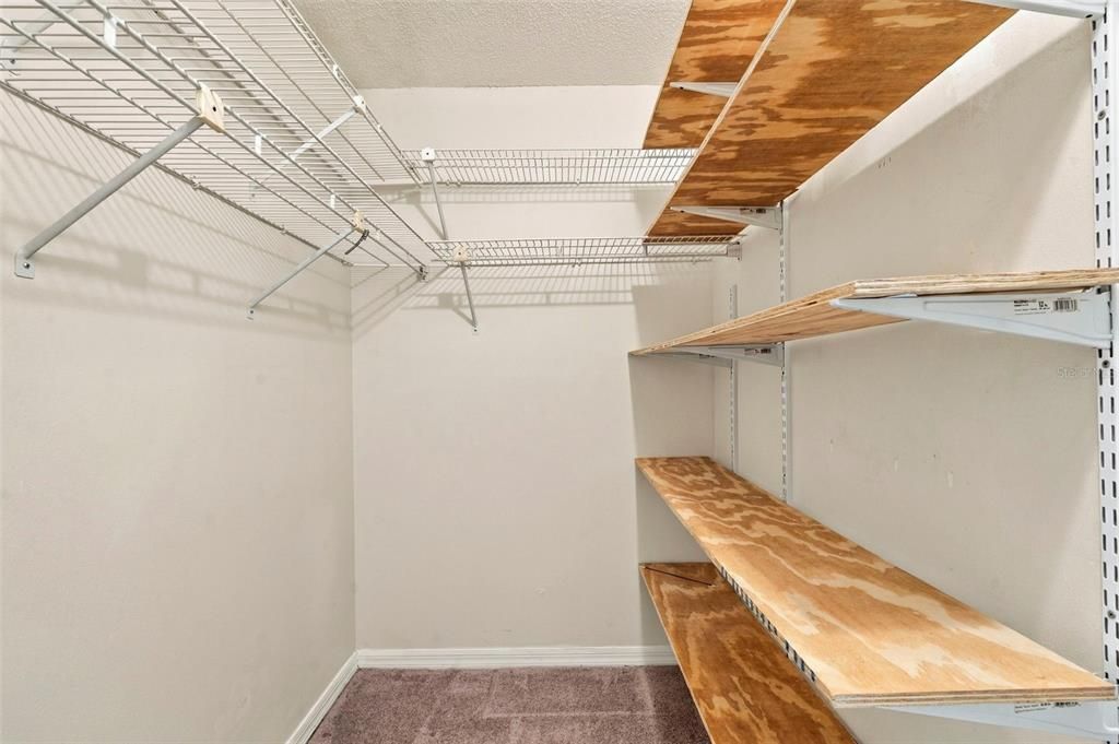 合同活跃: $206,990 (2 贝兹, 2 浴室, 1756 平方英尺)