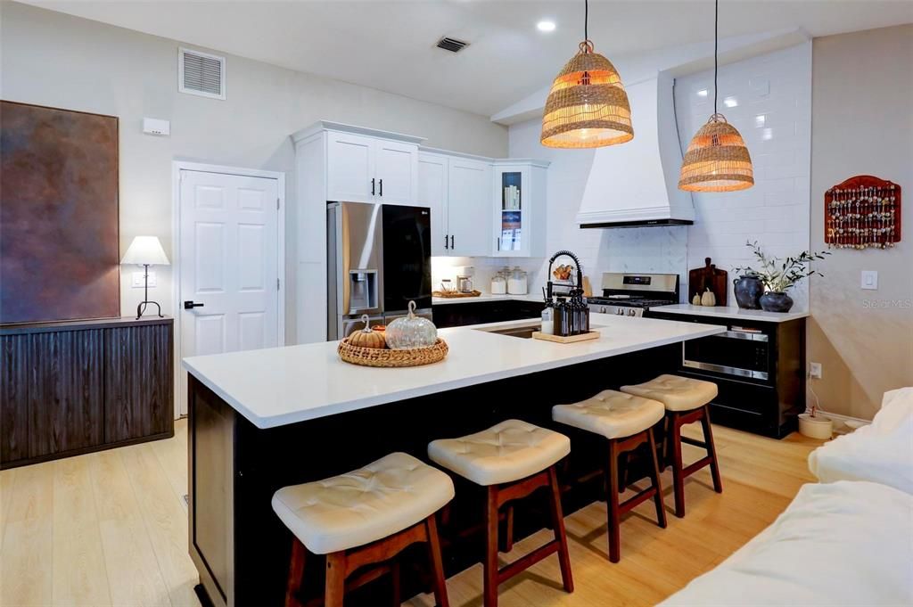 For Sale: $499,000 (3 beds, 2 baths, 1684 Square Feet)