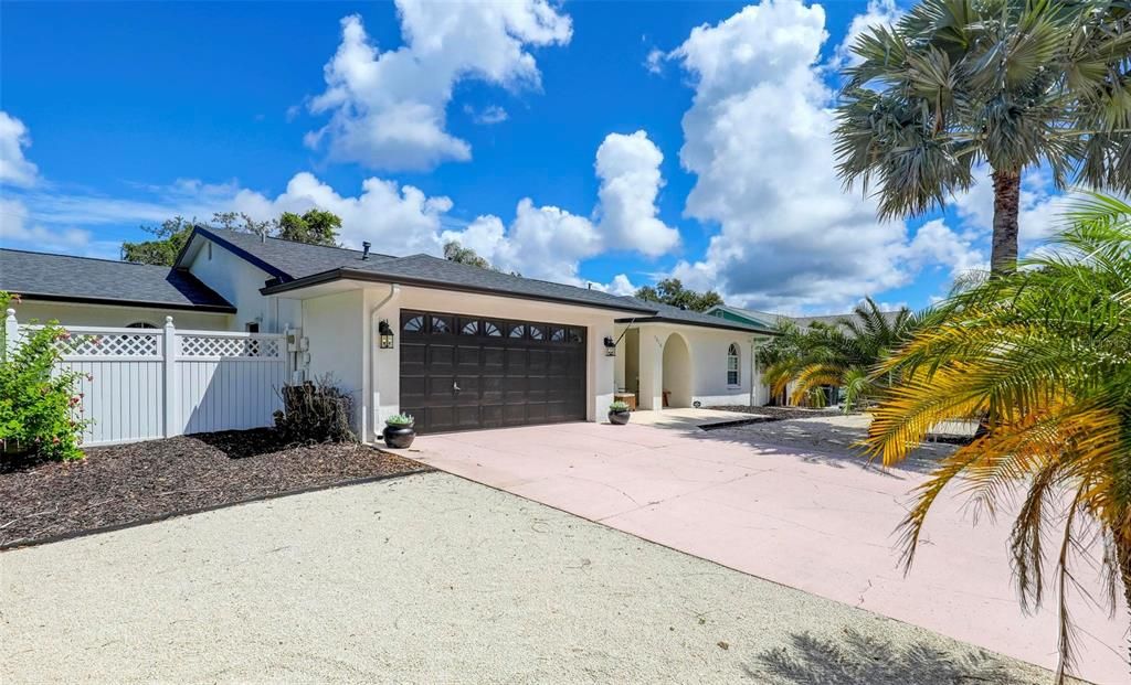 For Sale: $499,000 (3 beds, 2 baths, 1684 Square Feet)