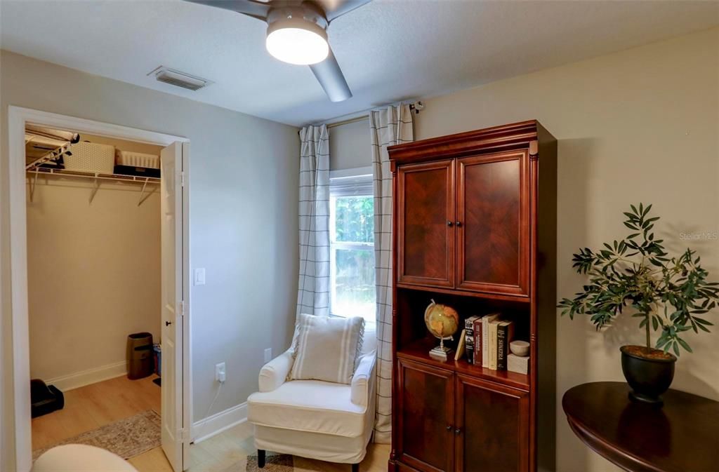 For Sale: $499,000 (3 beds, 2 baths, 1684 Square Feet)