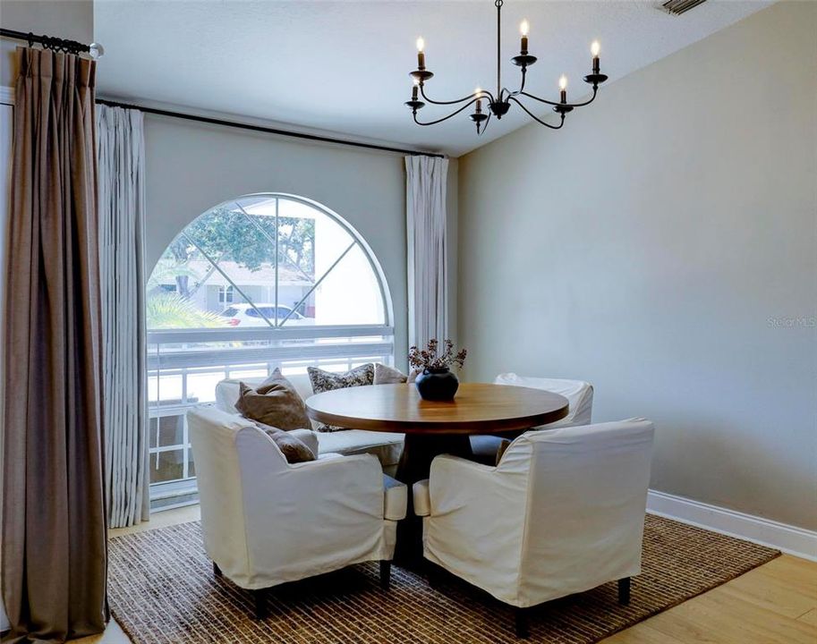 For Sale: $499,000 (3 beds, 2 baths, 1684 Square Feet)