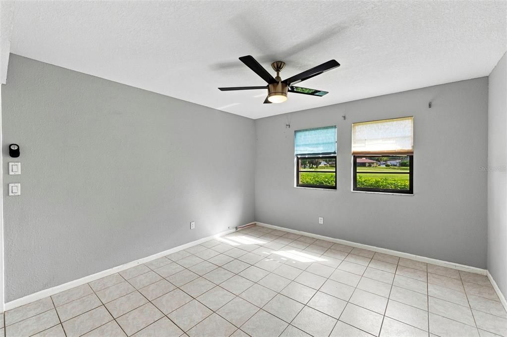 For Sale: $180,000 (2 beds, 2 baths, 950 Square Feet)