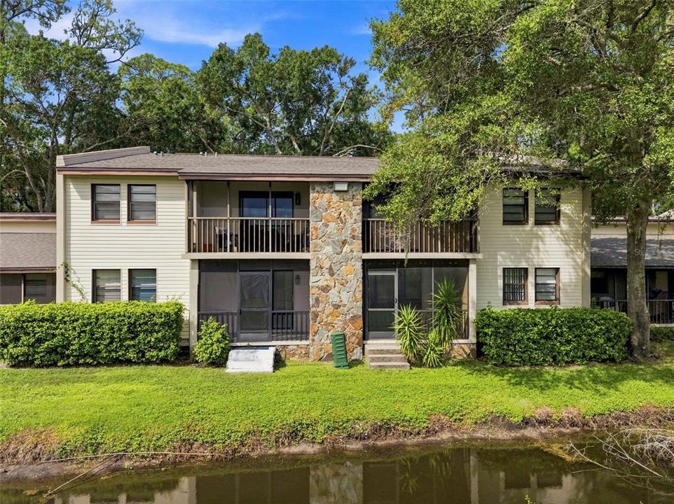 For Sale: $180,000 (2 beds, 2 baths, 950 Square Feet)