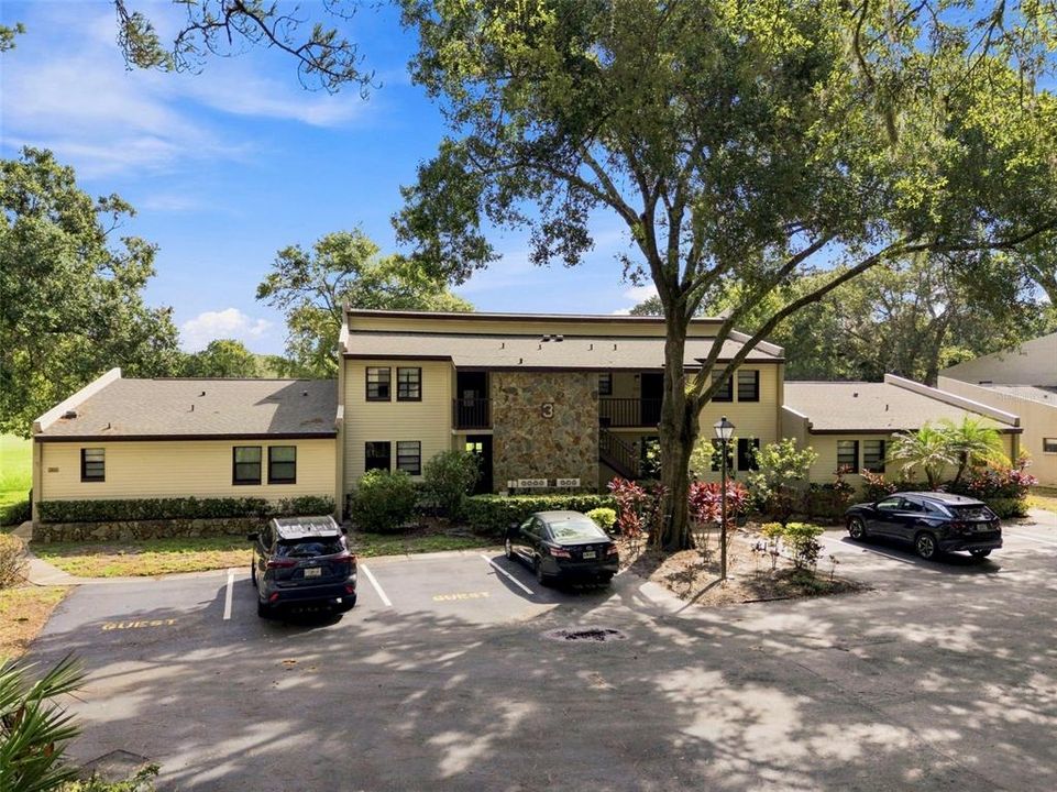 For Sale: $180,000 (2 beds, 2 baths, 950 Square Feet)