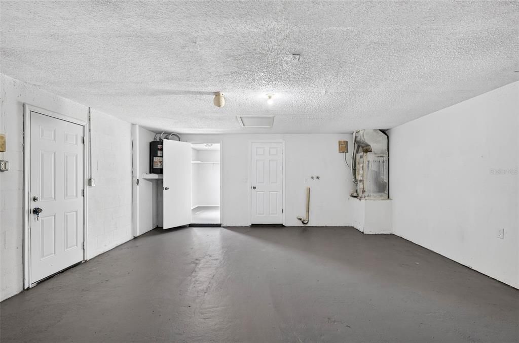 For Rent: $1,750 (3 beds, 2 baths, 1120 Square Feet)