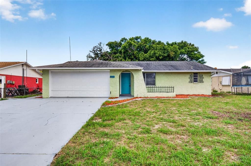 For Rent: $1,750 (3 beds, 2 baths, 1120 Square Feet)