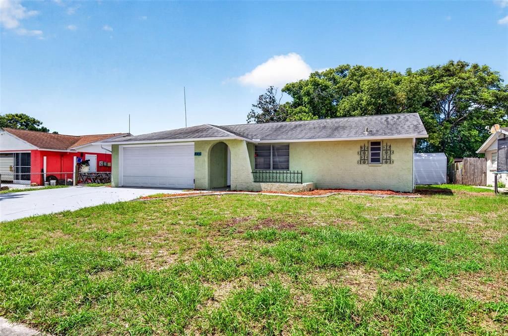 For Rent: $1,750 (3 beds, 2 baths, 1120 Square Feet)
