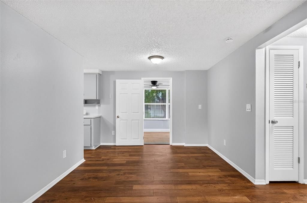 For Rent: $1,750 (3 beds, 2 baths, 1120 Square Feet)