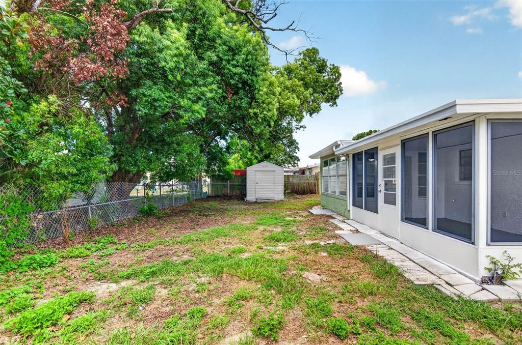 For Rent: $1,750 (3 beds, 2 baths, 1120 Square Feet)