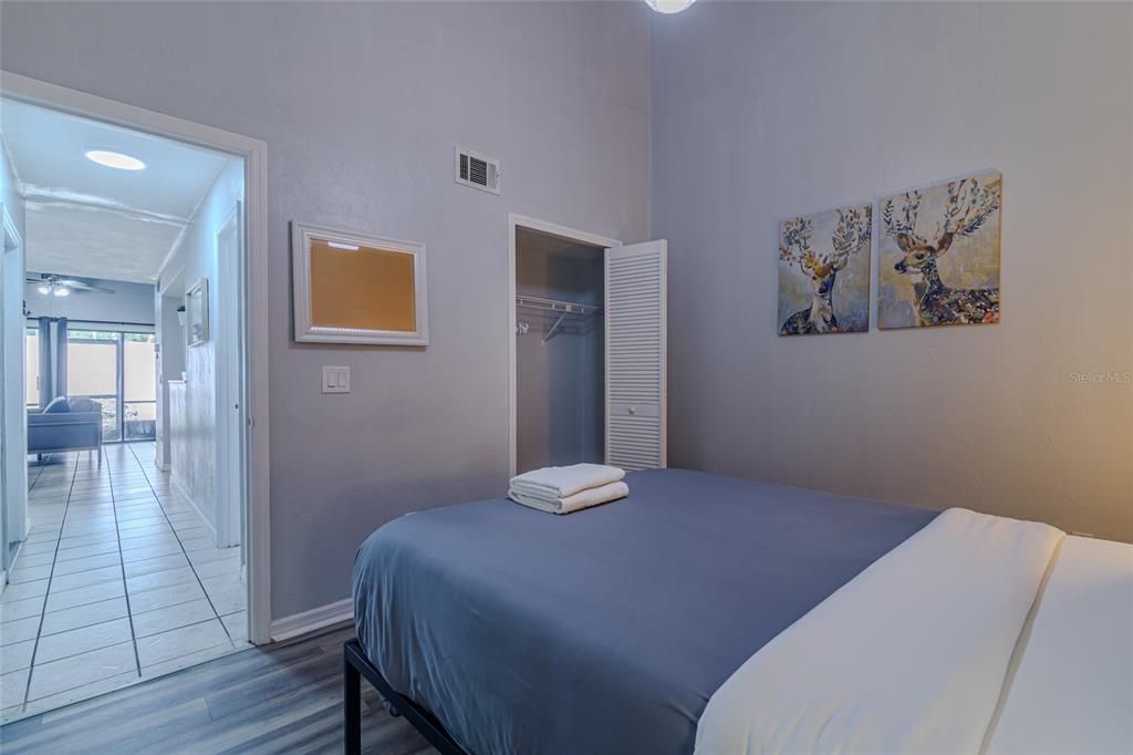 En Venta: $182,000 (2 camas, 2 baños, 1070 Pies cuadrados)