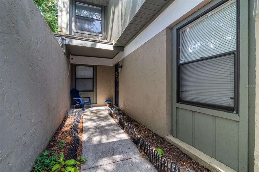 En Venta: $182,000 (2 camas, 2 baños, 1070 Pies cuadrados)