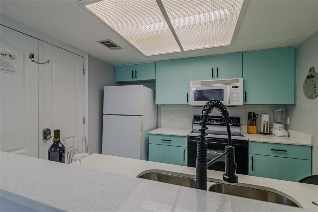 En Venta: $182,000 (2 camas, 2 baños, 1070 Pies cuadrados)