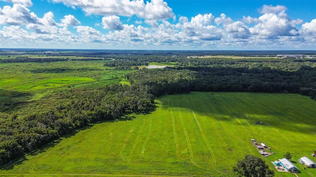 На продажу: $1,199,000 (15.52 acres)